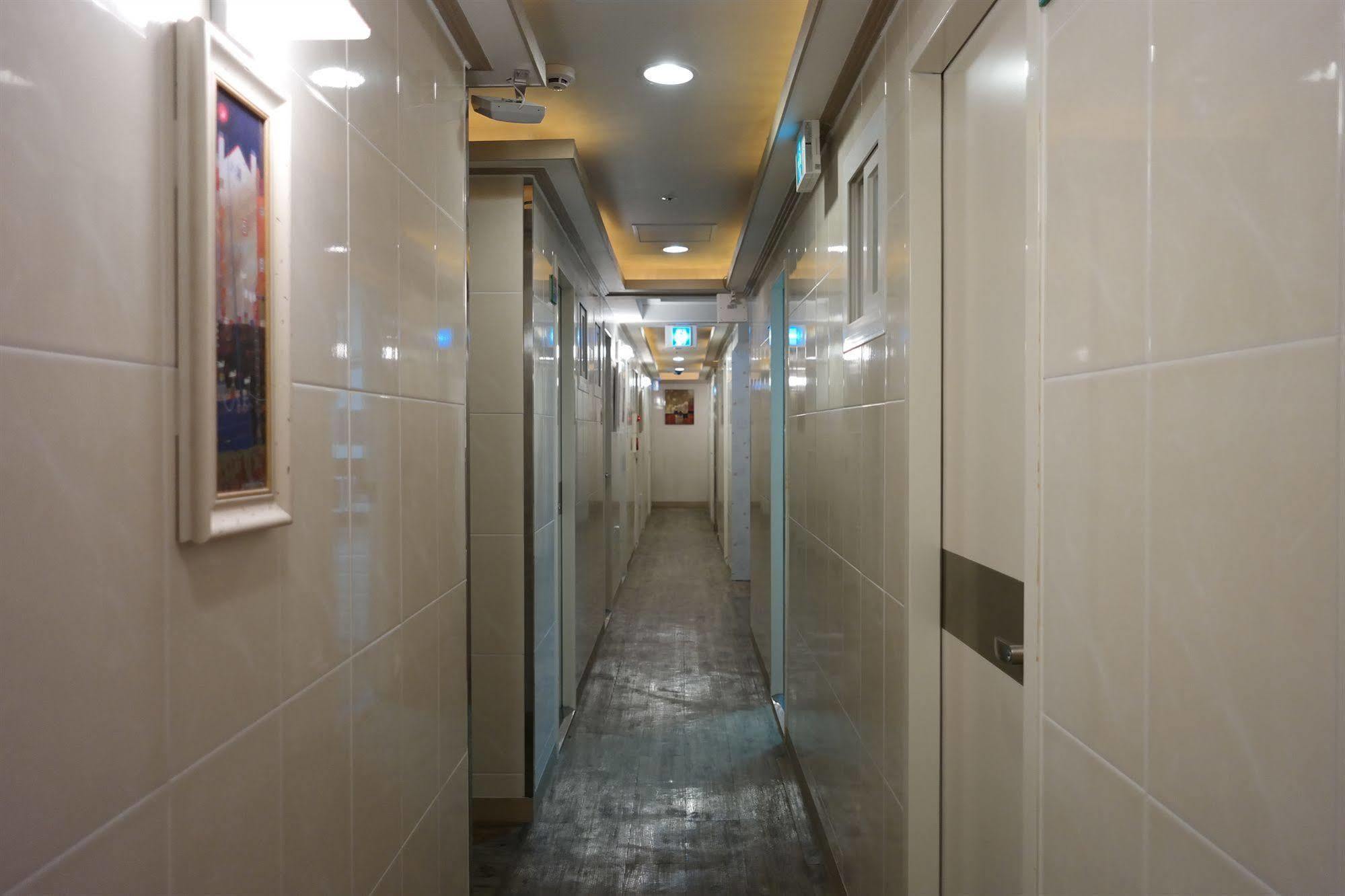 Storyhouse Myeongdong Seul Exterior foto